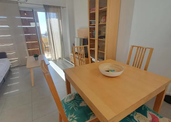 Alquilaencanarias-medano Martines Beachfront A * El Médano