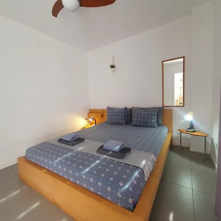 Alquilaencanarias-Medano Los Martines Beachfront A